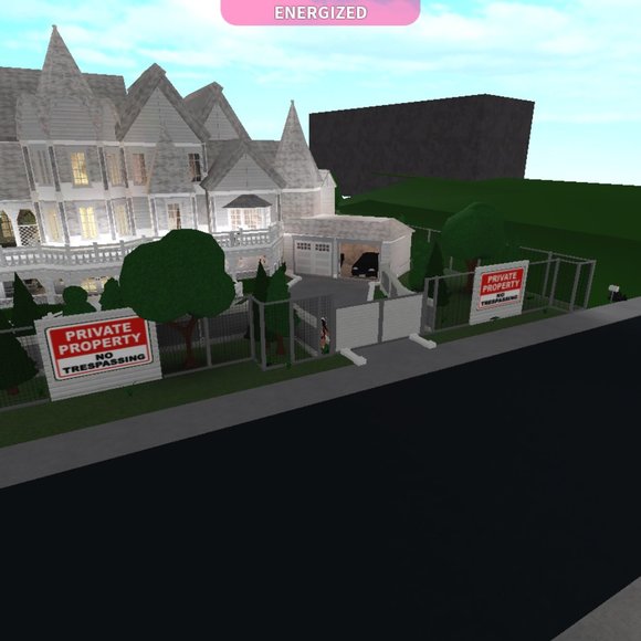 ROBLOX BLOXBURG BUILDER FOR HIRE - Picture 5 of 5